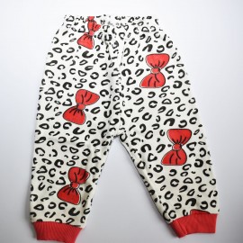 Kolları Leopar Desenli Fiyonklu Kuş Baskılı Pijama Takımı